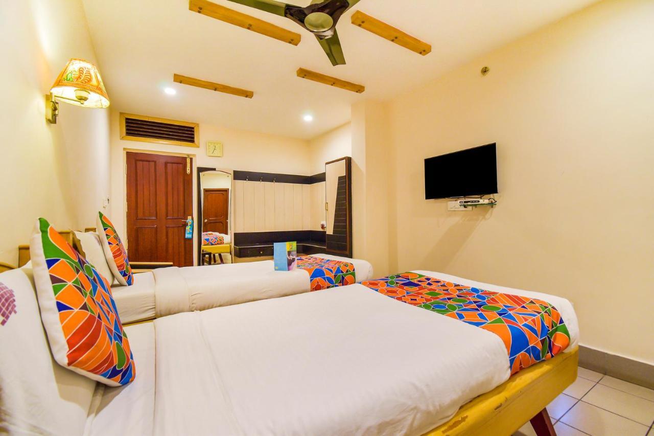 แฟ็บโฮเต็ล คินเนรา คอมฟอร์ต Hotel วิสาขปัตนัม ภายนอก รูปภาพ